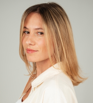  Minea Mäder