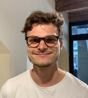 Dr. Moritz Burger
