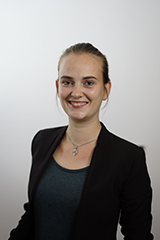 Portrait Laura Hövel